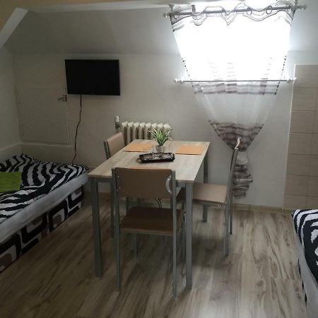 Guesthouse Zuzana Spacince Exterior photo